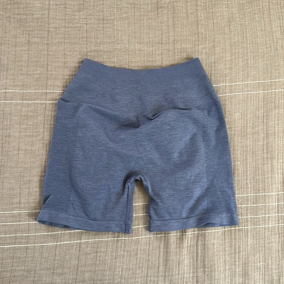 Alphalete Amplify shorts - Picture 4 of 5